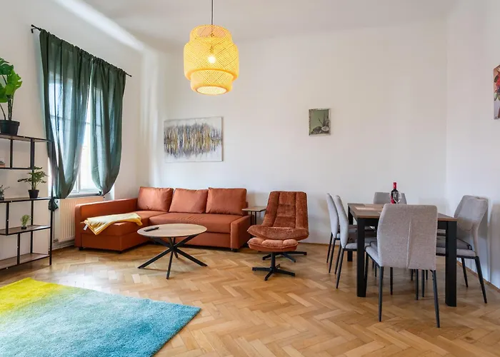 L'art De Vivre Apartment *